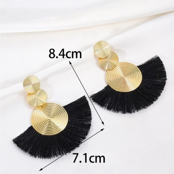 ✨NEW Elegant Gold and Black Statement Earrings - Picture 6 of 6